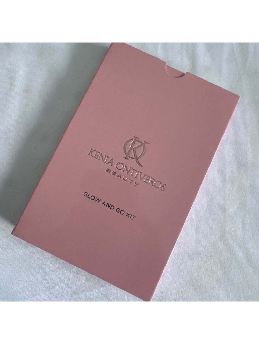 Kenia Ontiveros Beauty: Glow and Go Makeup Kit